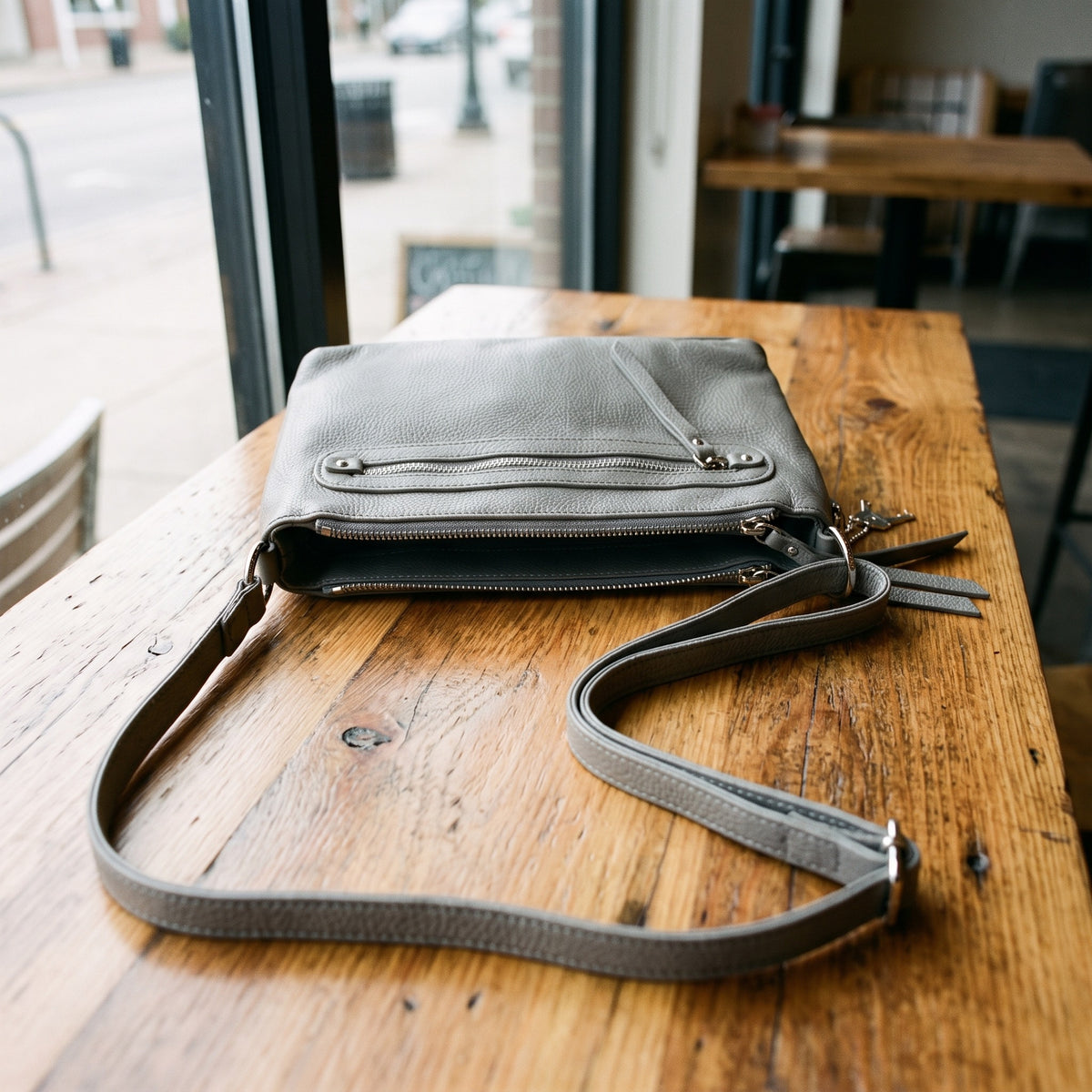 Concealed Carry Purse in Gray, locking zipper and key [Gray]