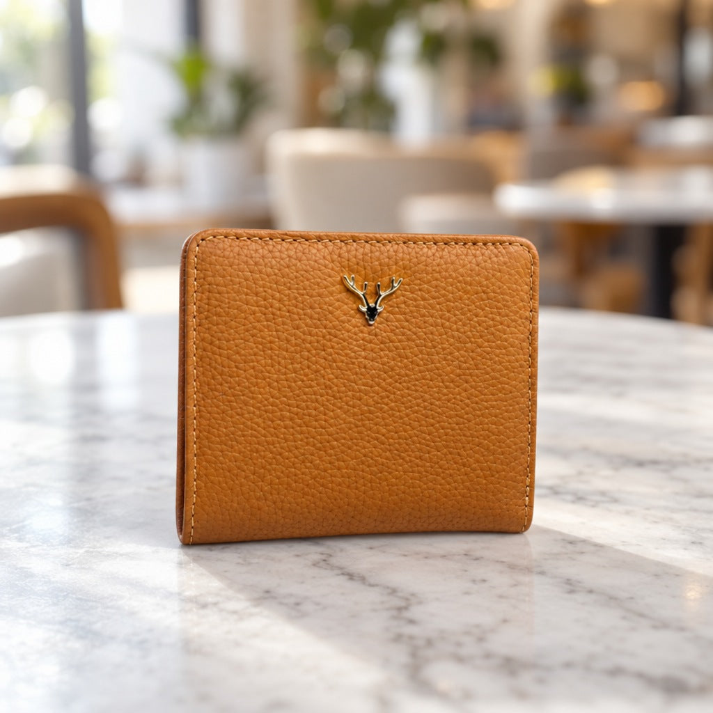 Stag Bifold Wallet in Tan [Tan]