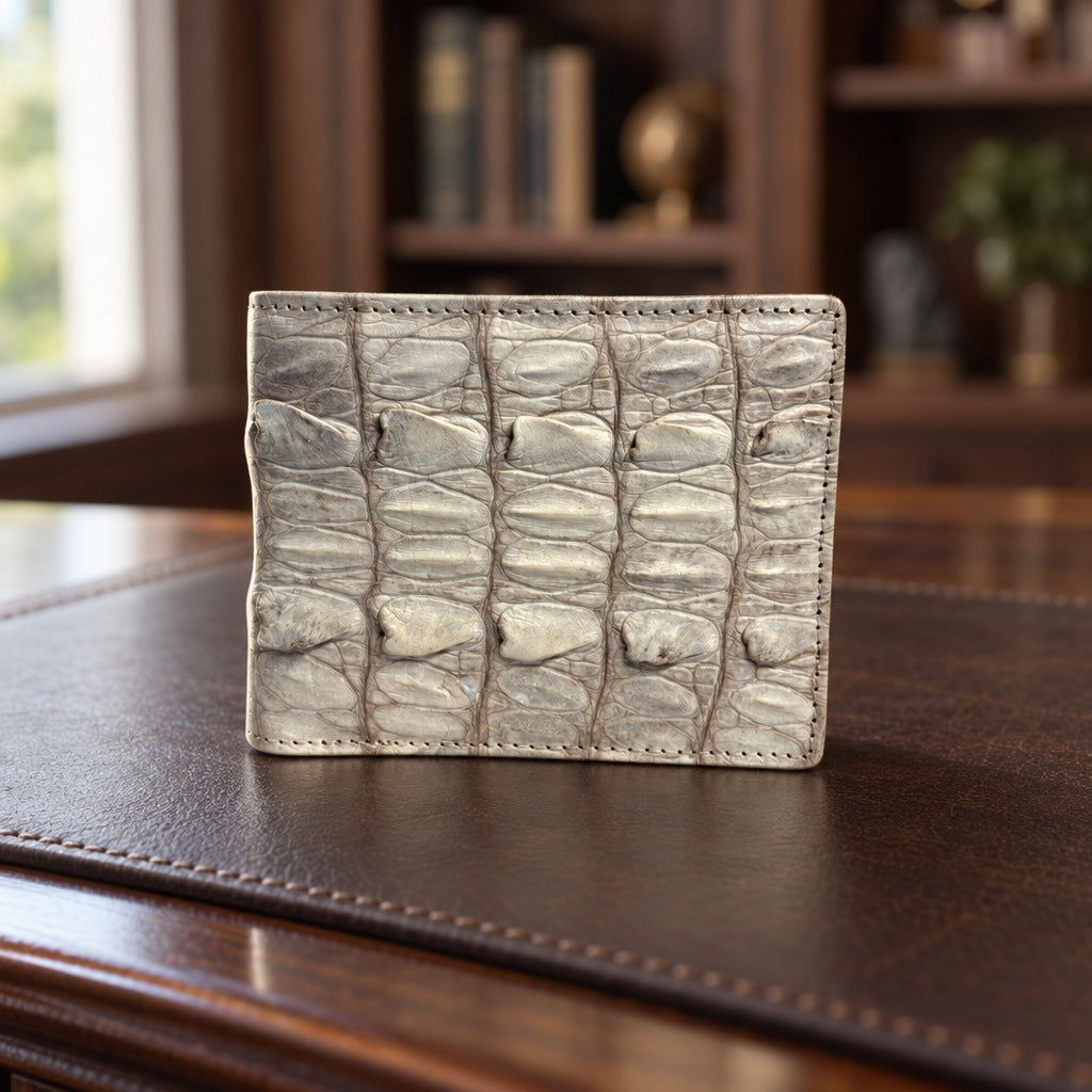 Hornback Crocodile Bifold in White [White]